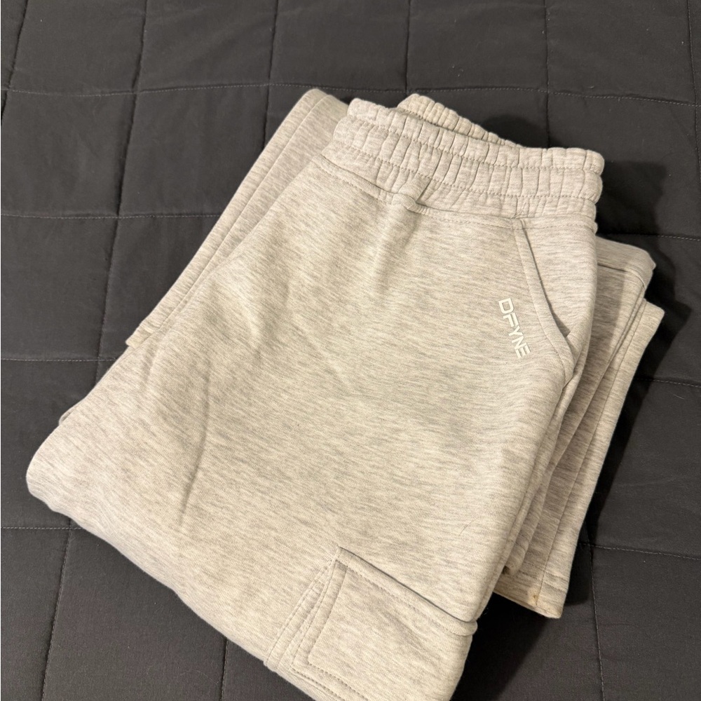 Dfyne Cargo Sweatpants - Light Grey